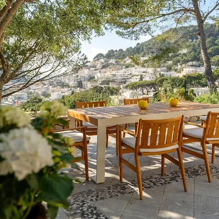 Arabella Villa Capri